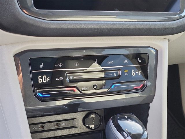 Used 2022 Volkswagen Tiguan SE w/ Panoramic Sunroof Package image 15