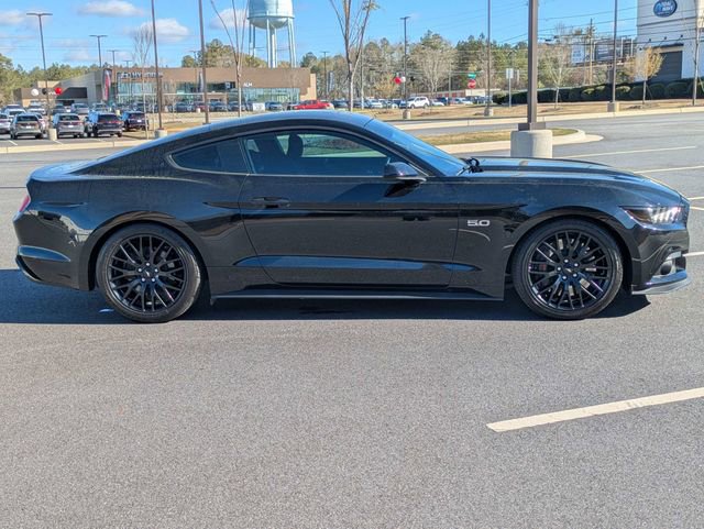 Used 2017 Ford Mustang GT w/ GT Performance Package RWD image 3