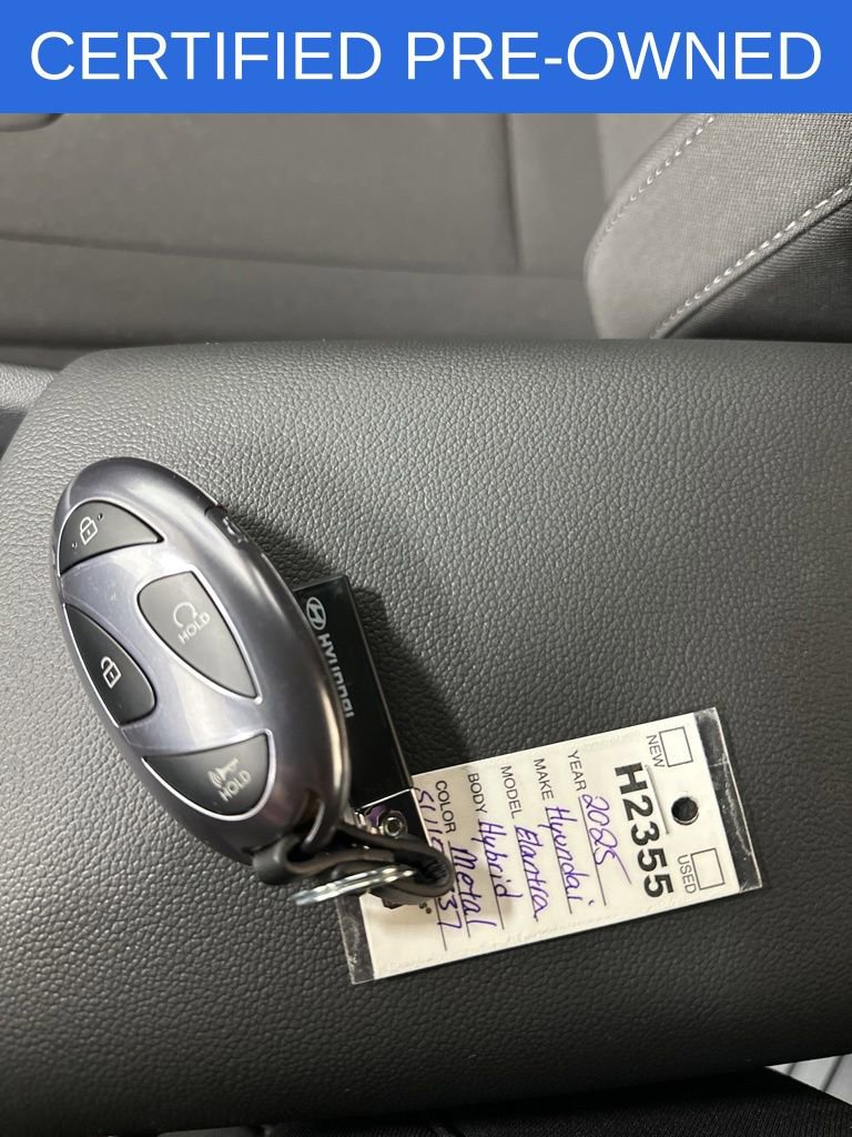 Certified 2025 Hyundai Elantra SEL FWD image 26