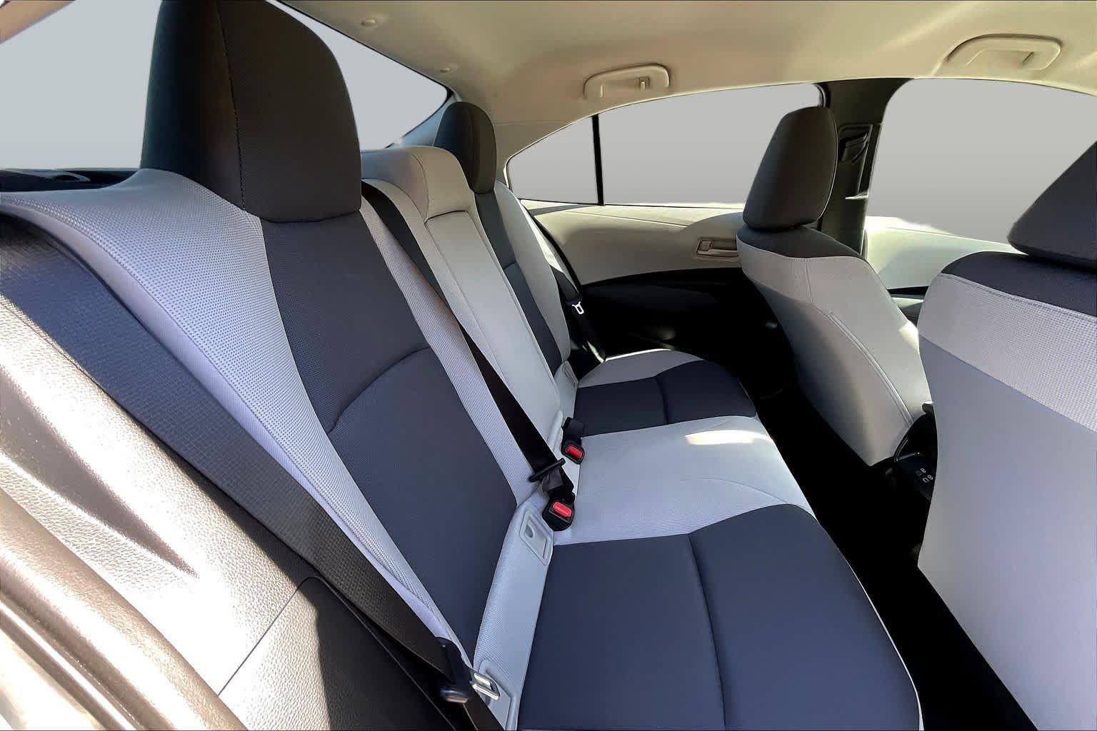 Used 2023 Toyota Corolla LE w/ LE Convenience Package FWD image 20