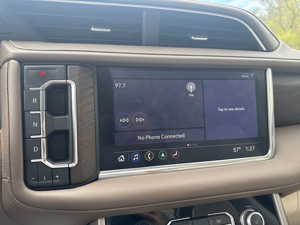 Used 2021 GMC Yukon Denali w/ Denali Premium Package AWD/4WD image 30