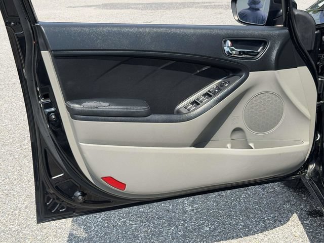 Used 2015 Kia Forte LX FWD image 14