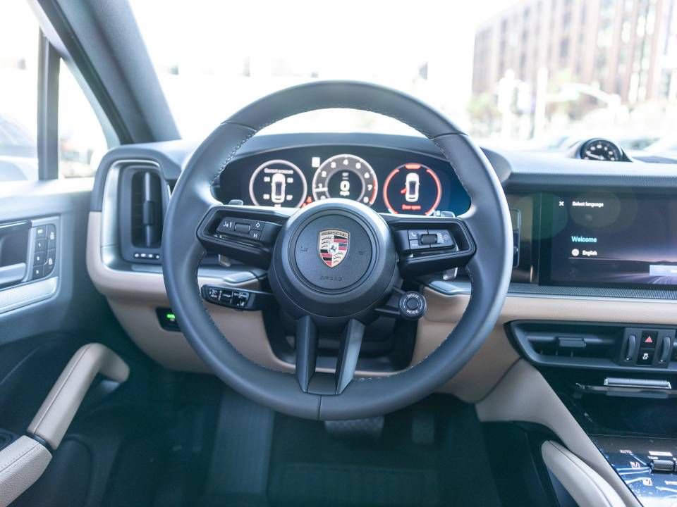 Certified 2026 Porsche Cayenne Coupe AWD/4WD image 6