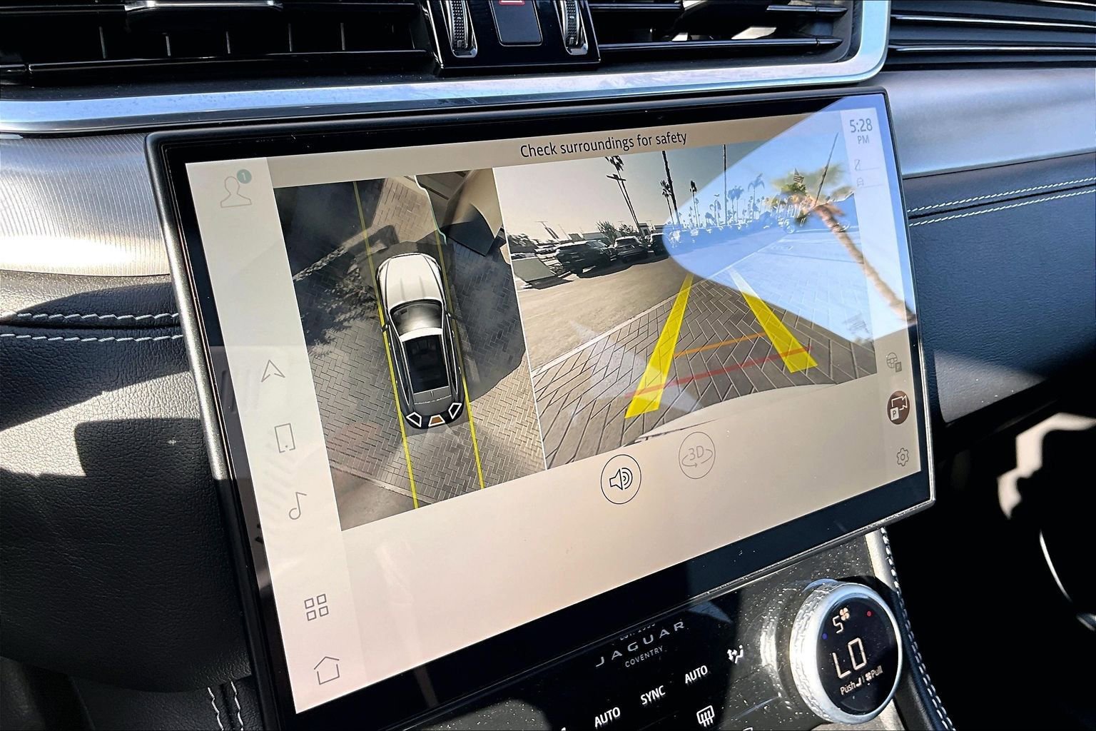 Certified 2025 Jaguar F-PACE R-Dynamic S AWD/4WD image 20