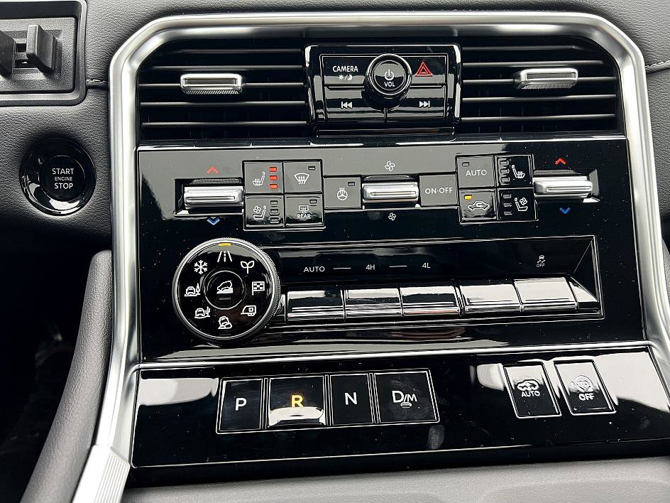 New 2025 Nissan Armada Platinum Reserve image 11