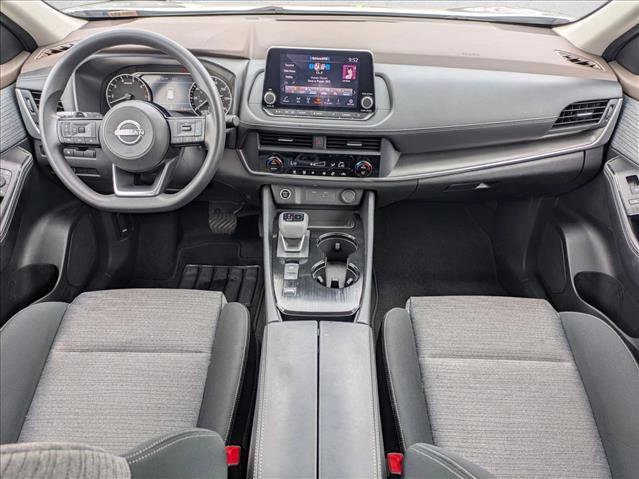 Used 2023 Nissan Rogue SV image 16