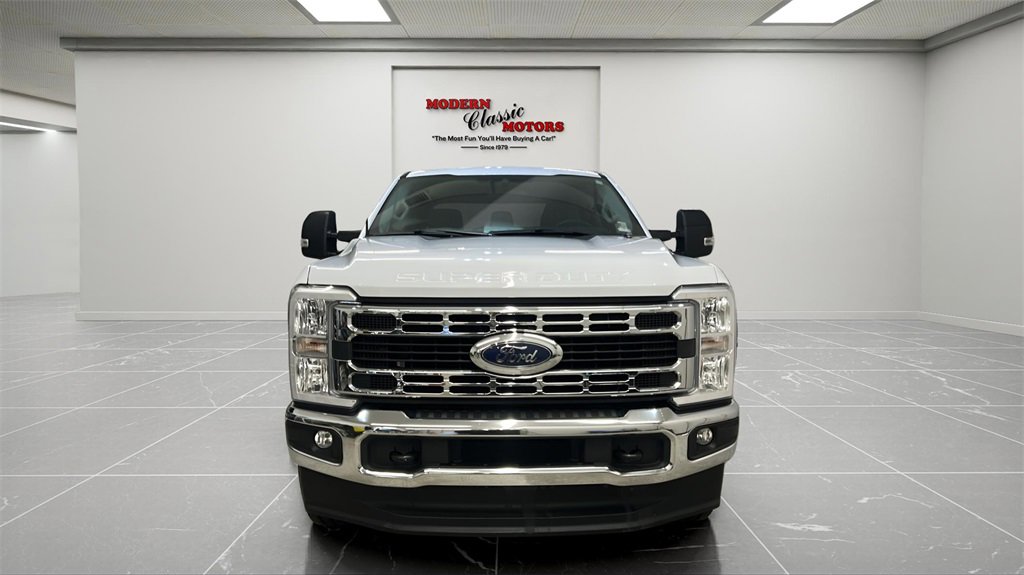 Used 2024 Ford F250 XLT image 2