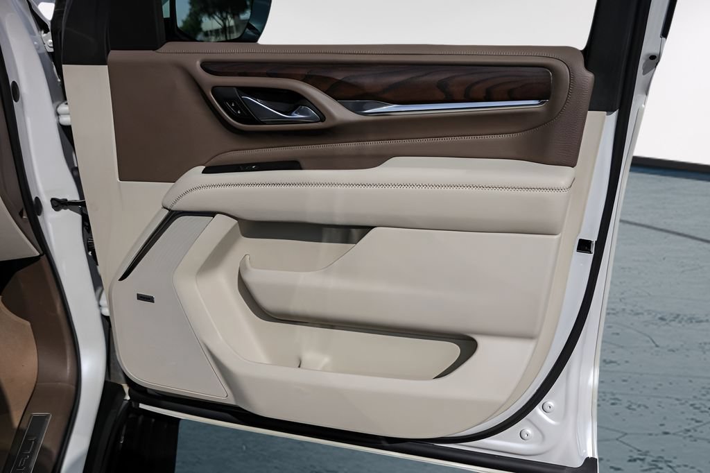Used 2022 GMC Yukon Denali AWD/4WD image 32