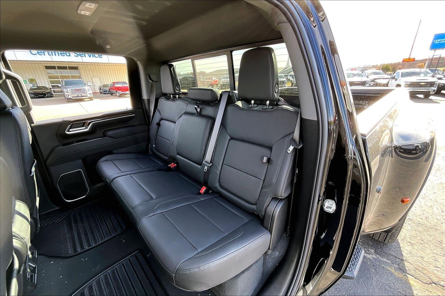 New 2026 Chevrolet Silverado 3500 LT w/ All Star Edition image 10