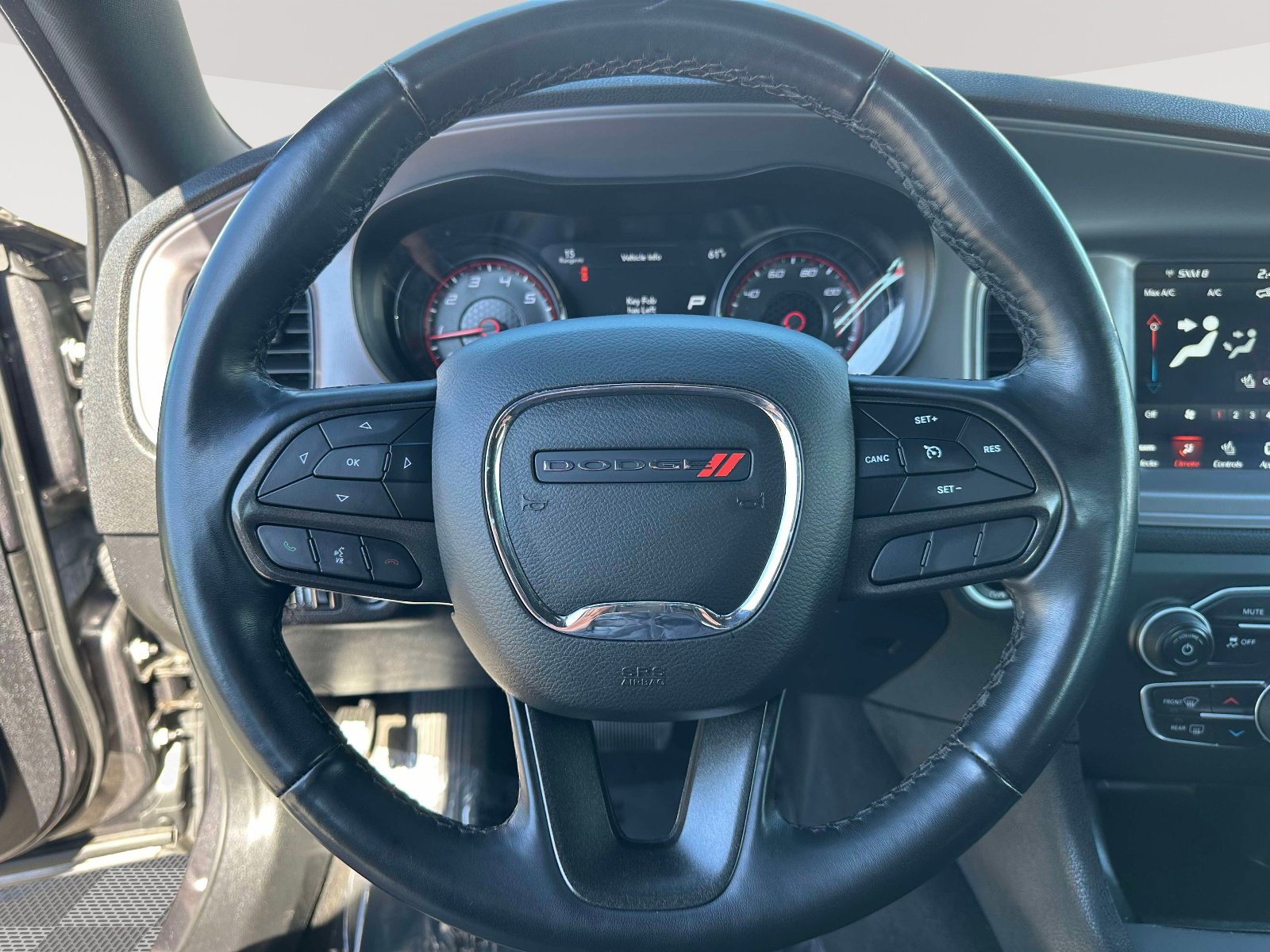 Used 2023 Dodge Charger SXT w/ Blacktop Package image 15