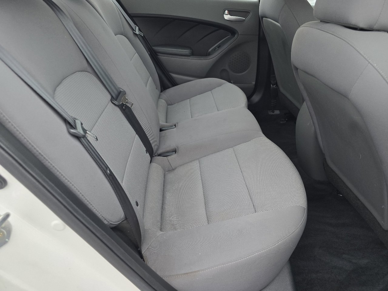 Used 2018 Kia Forte LX image 18