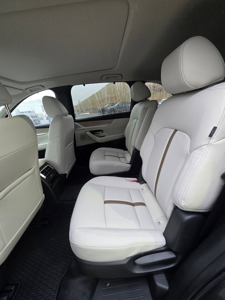 New 2026 MAZDA CX-90 Plug-In Hybrid w/ Premium Plus image 13