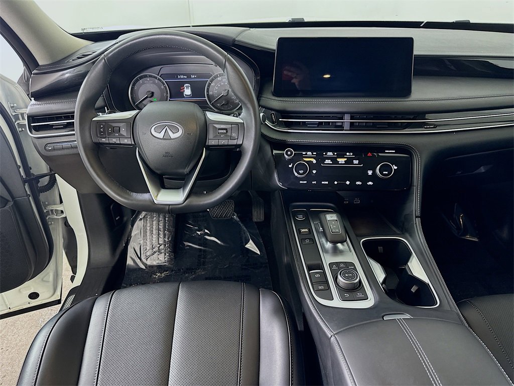 Used 2025 INFINITI QX60 Pure image 17