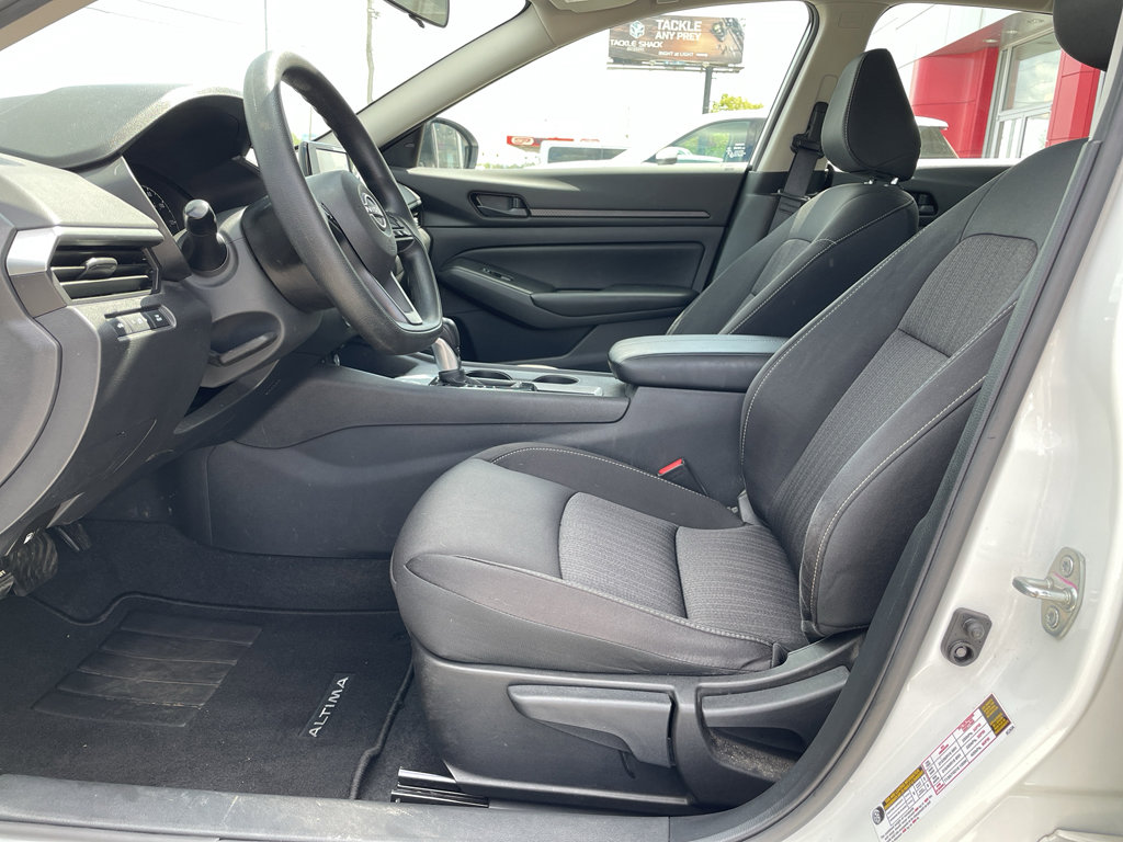 Used 2024 Nissan Altima 2.5 S image 10