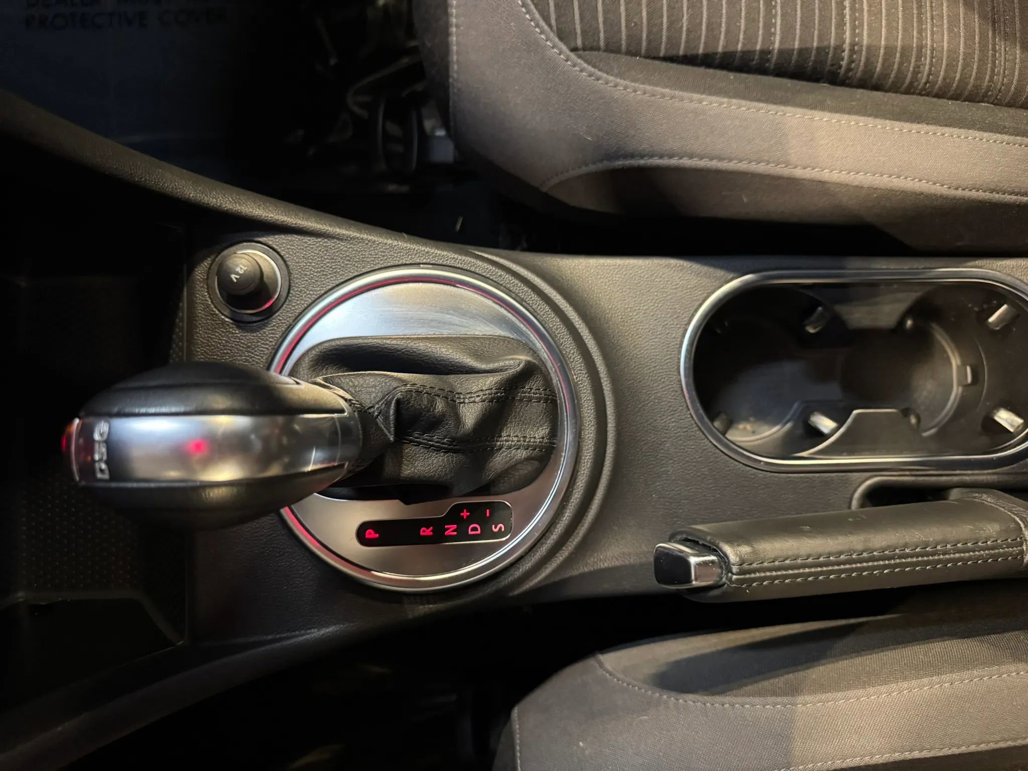 Used 2013 Volkswagen Beetle 2.0T FWD image 18