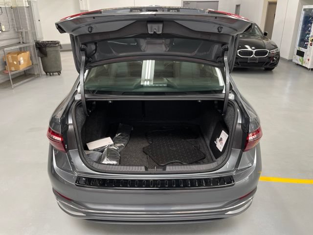 Certified 2023 Volkswagen Jetta SEL FWD image 9
