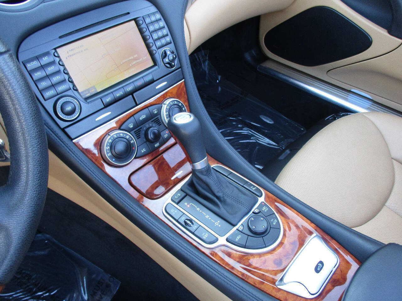 Used 2007 Mercedes-Benz SL 550 image 27