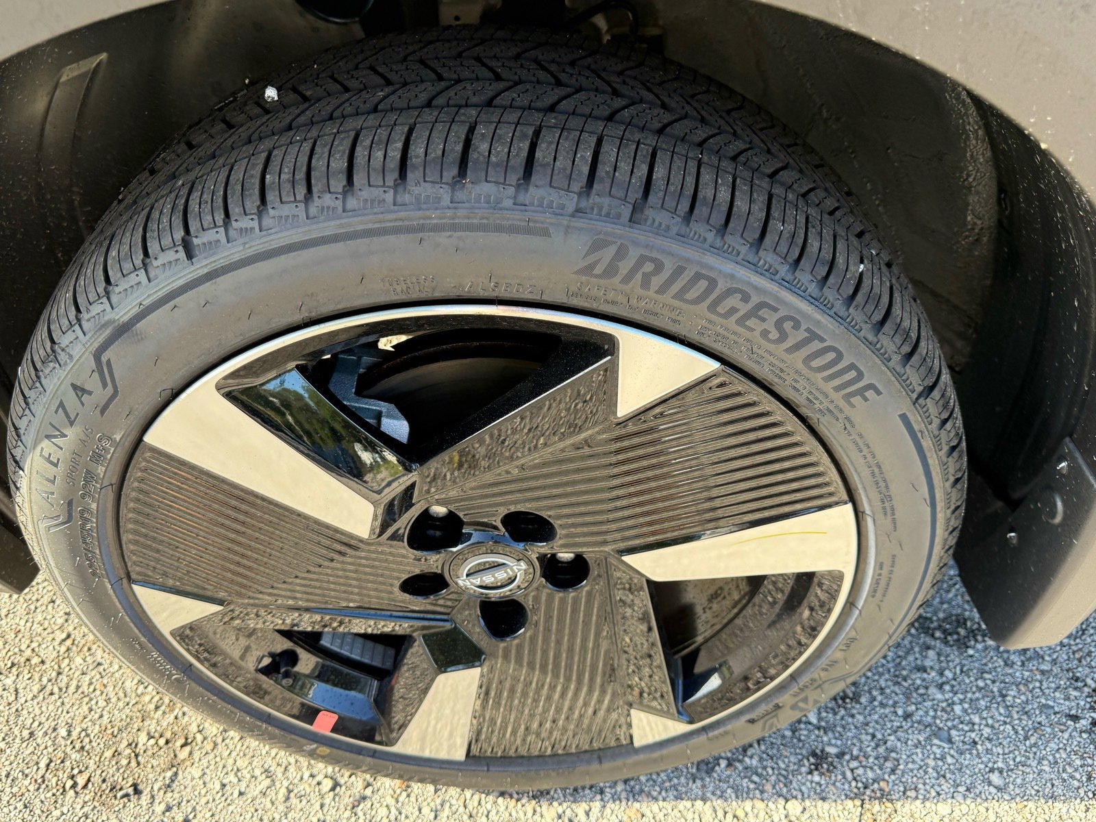 New 2026 Nissan Kicks SR image 10