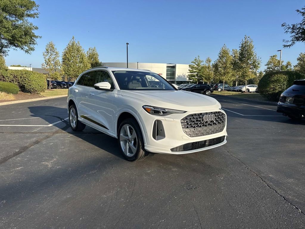 New 2025 Audi Q5 Premium Plus