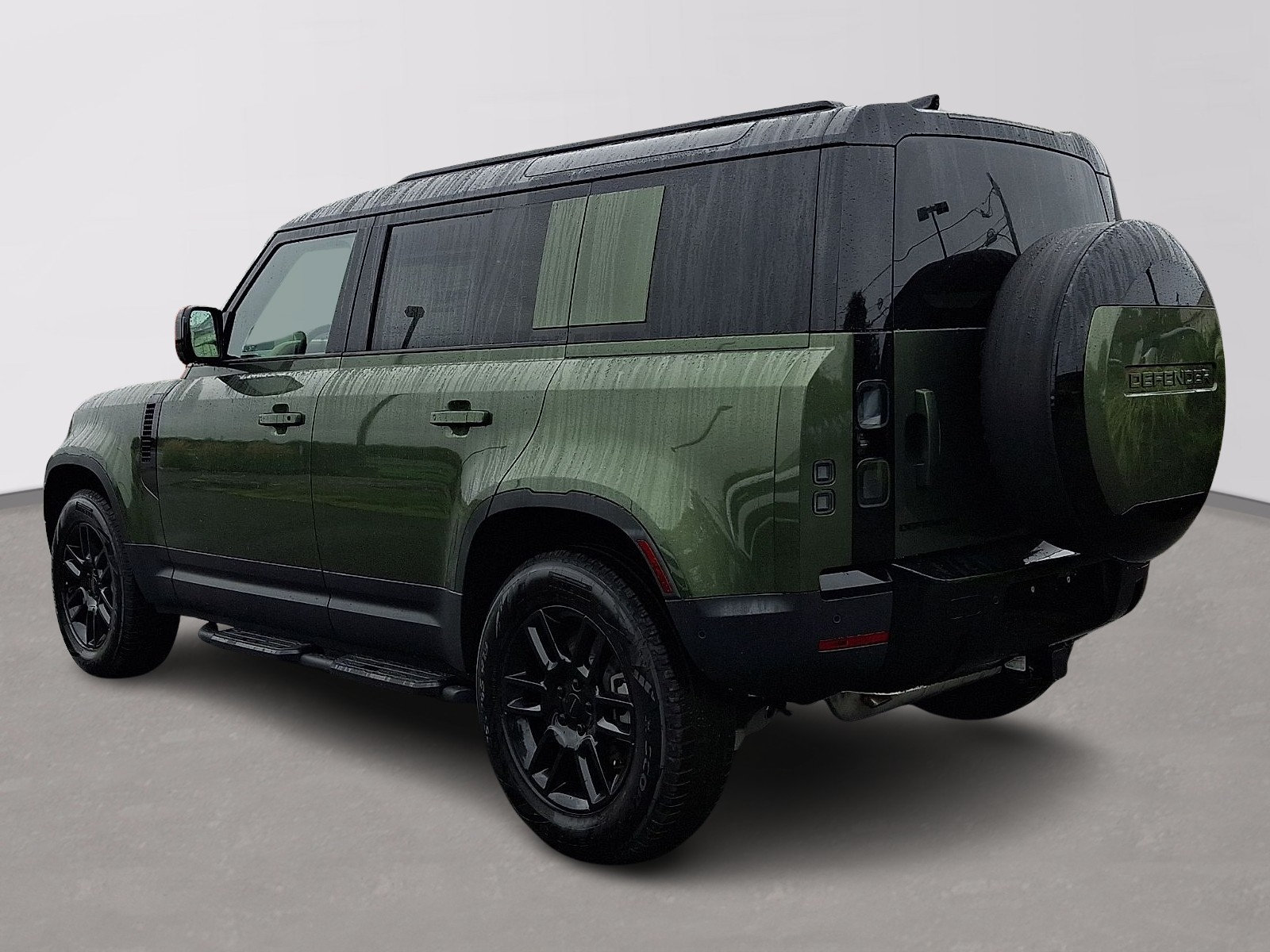 New 2026 Land Rover Defender 110 S AWD/4WD image 4