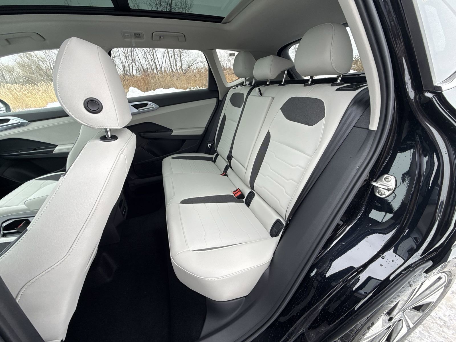 New 2026 Volkswagen Taos SE AWD/4WD image 23