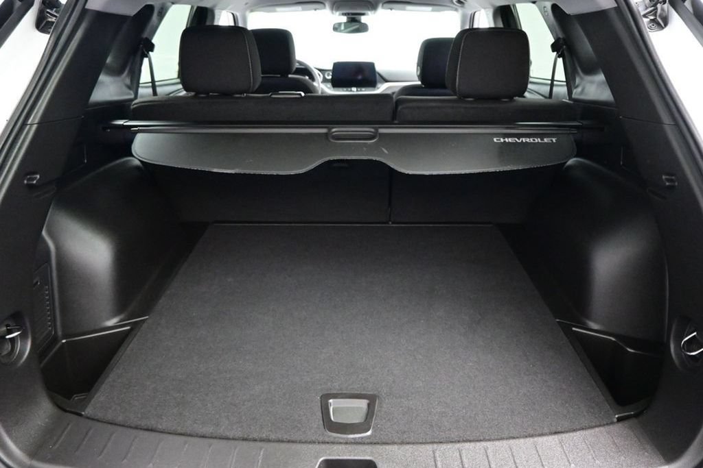 New 2025 Chevrolet Blazer LT w/ Convenience Package FWD image 36