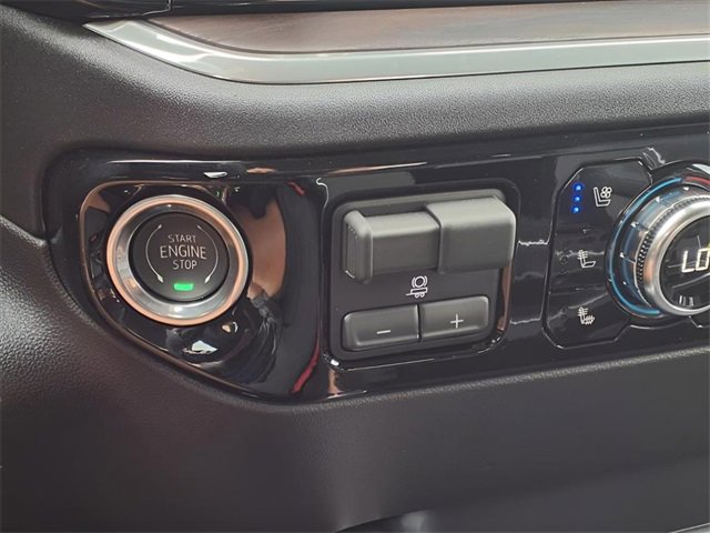 New 2025 GMC Sierra 2500 SLT w/ SLT Premium Package image 15