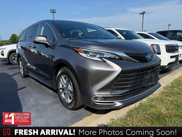 Certified 2022 Toyota Sienna Platinum