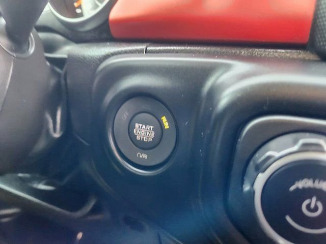 Used 2023 Jeep Wrangler Unlimited Rubicon w/ Cold Weather Group image 17