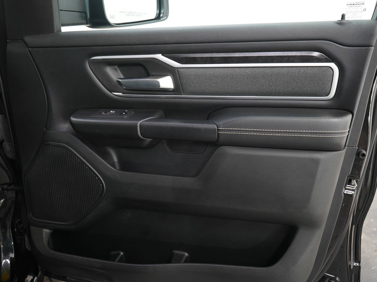 Used 2023 RAM 1500 Big Horn AWD/4WD image 9