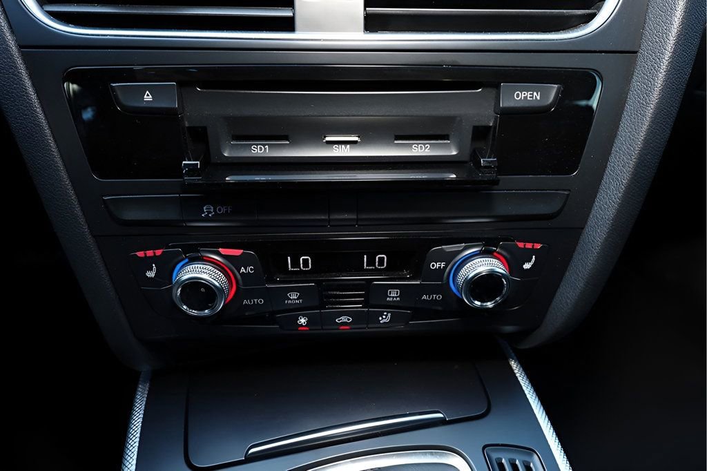 Used 2016 Audi A4 2.0T Premium image 26