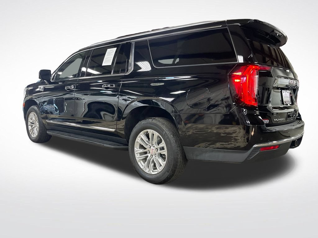 Used 2024 GMC Yukon XL SLT w/ SLT Luxury Package AWD/4WD image 3