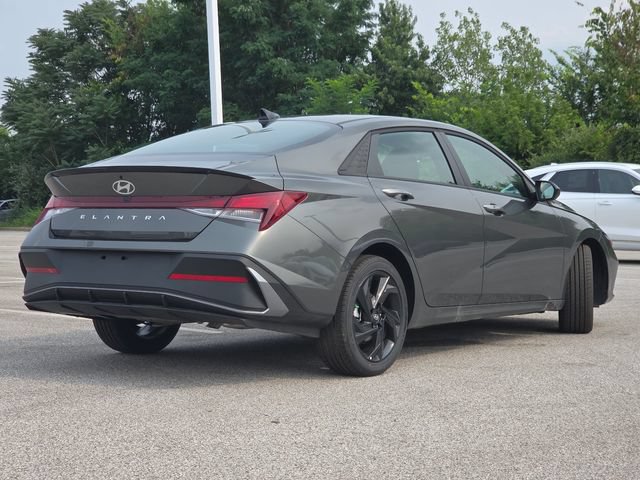New 2026 Hyundai Elantra Sport FWD image 15