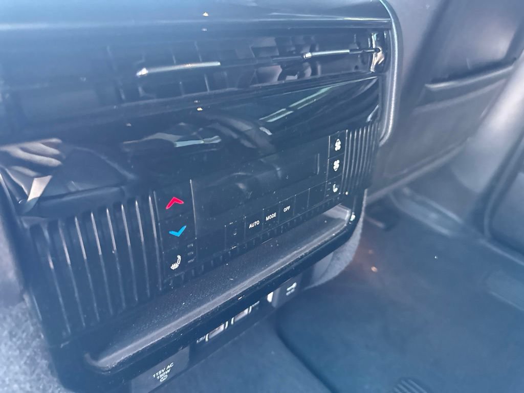 Used 2022 Jeep Wagoneer Series I w/ Convenience Group I AWD/4WD image 15