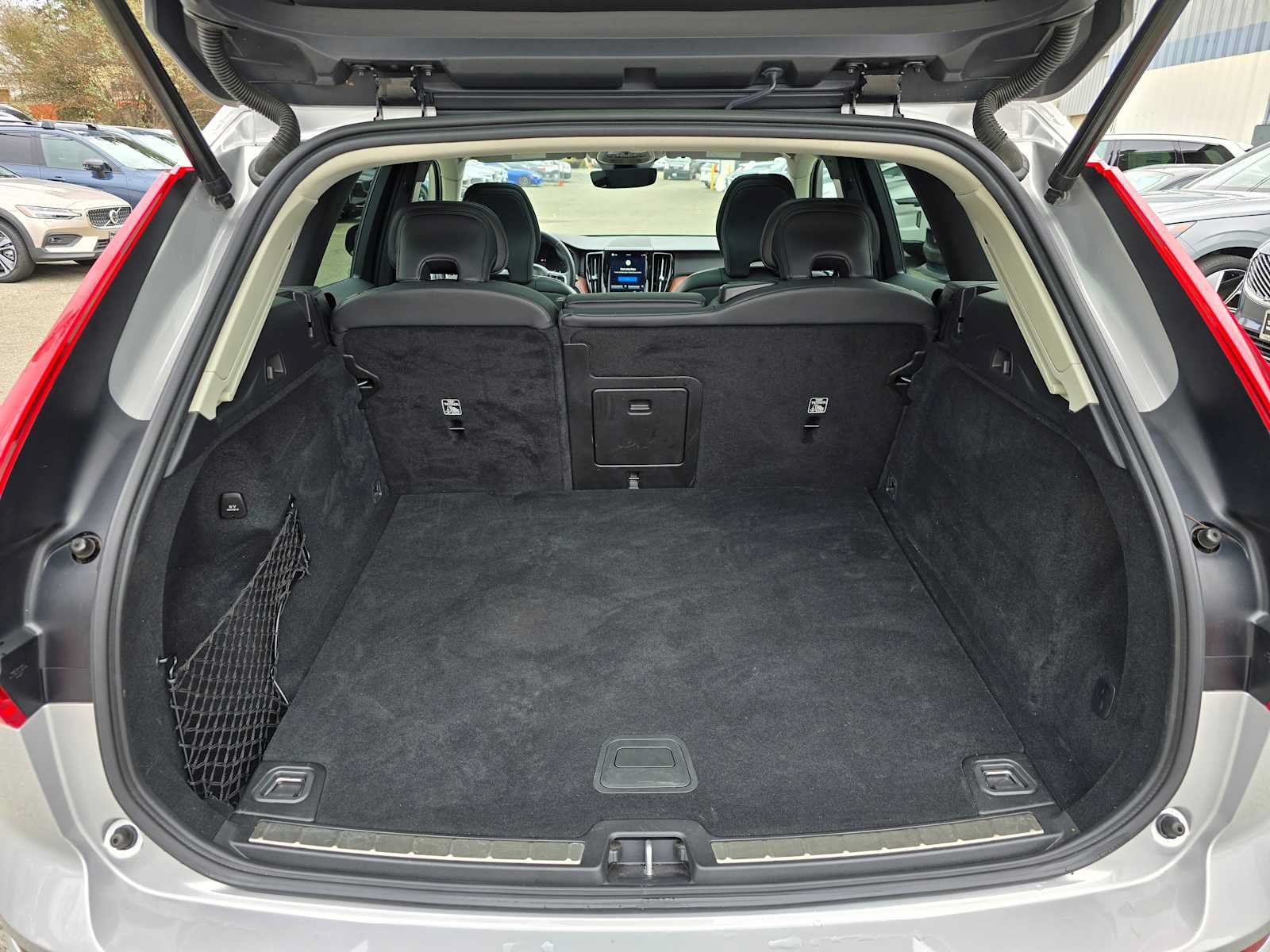 Certified 2023 Volvo XC60 B5 Ultimate AWD/4WD image 17