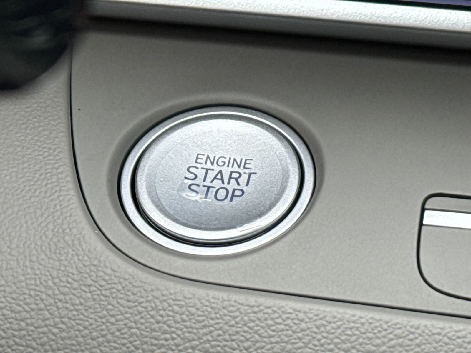 Certified 2025 Hyundai Elantra SEL w/ Cargo Package image 33