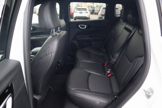 New 2026 Jeep Compass Latitude image 15