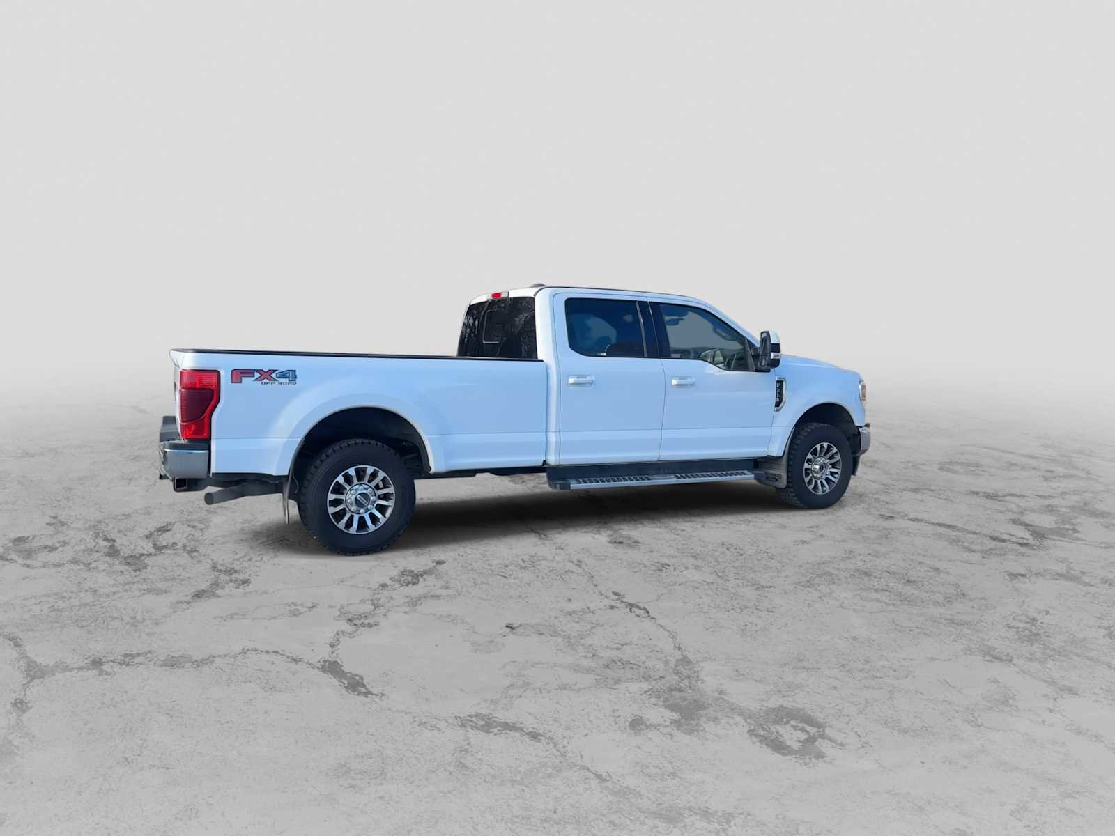 Used 2020 Ford F350 Lariat w/ FX4 Off-Road Package image 8
