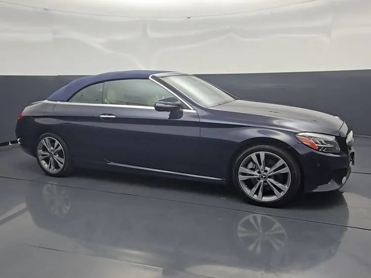 Used 2019 Mercedes-Benz C 300 4MATIC Cabriolet image 2