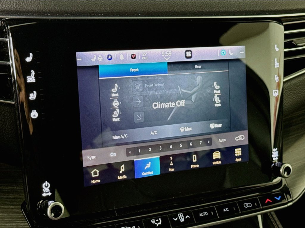 Used 2024 Jeep Wagoneer Series II AWD/4WD image 8