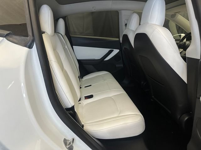 Used 2020 Tesla Model Y Long Range AWD/4WD image 18