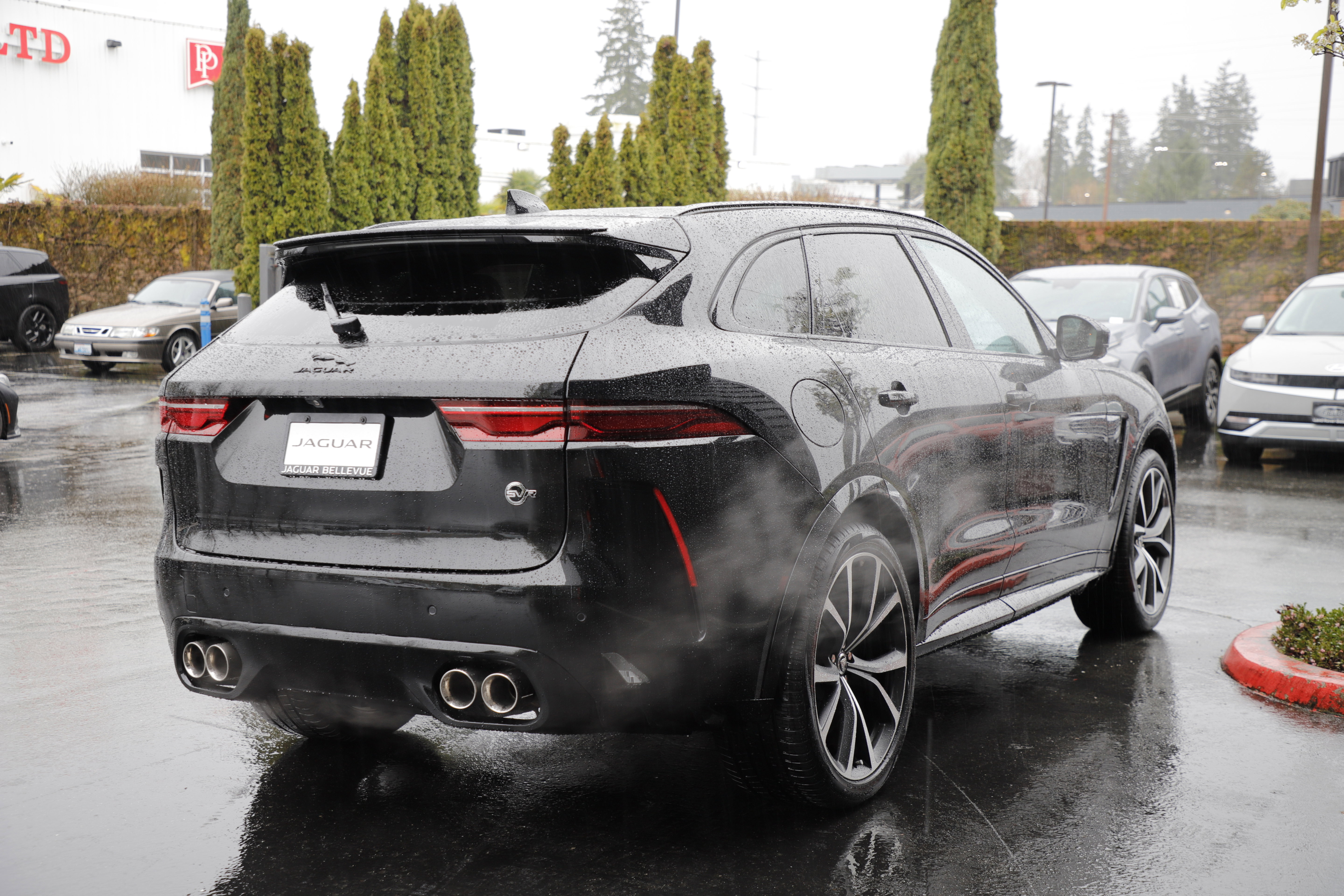 New 2026 Jaguar F-PACE SVR image 8