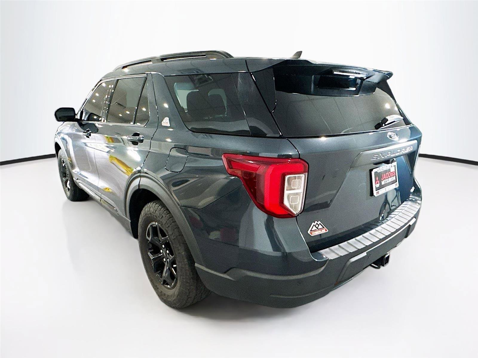 Used 2022 Ford Explorer Timberline image 3