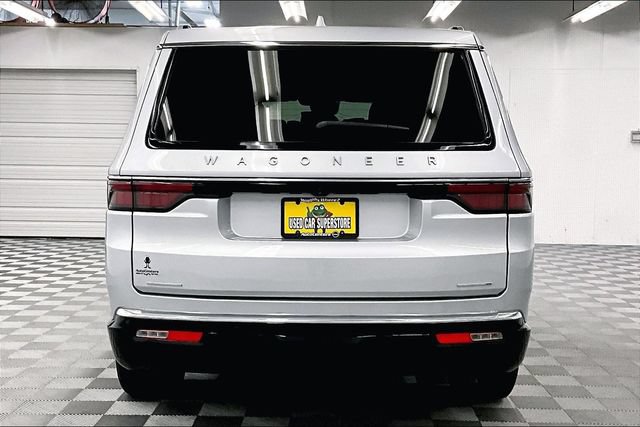 Used 2023 Jeep Wagoneer Series III w/ Preferred Equipment Group AWD/4WD image 5
