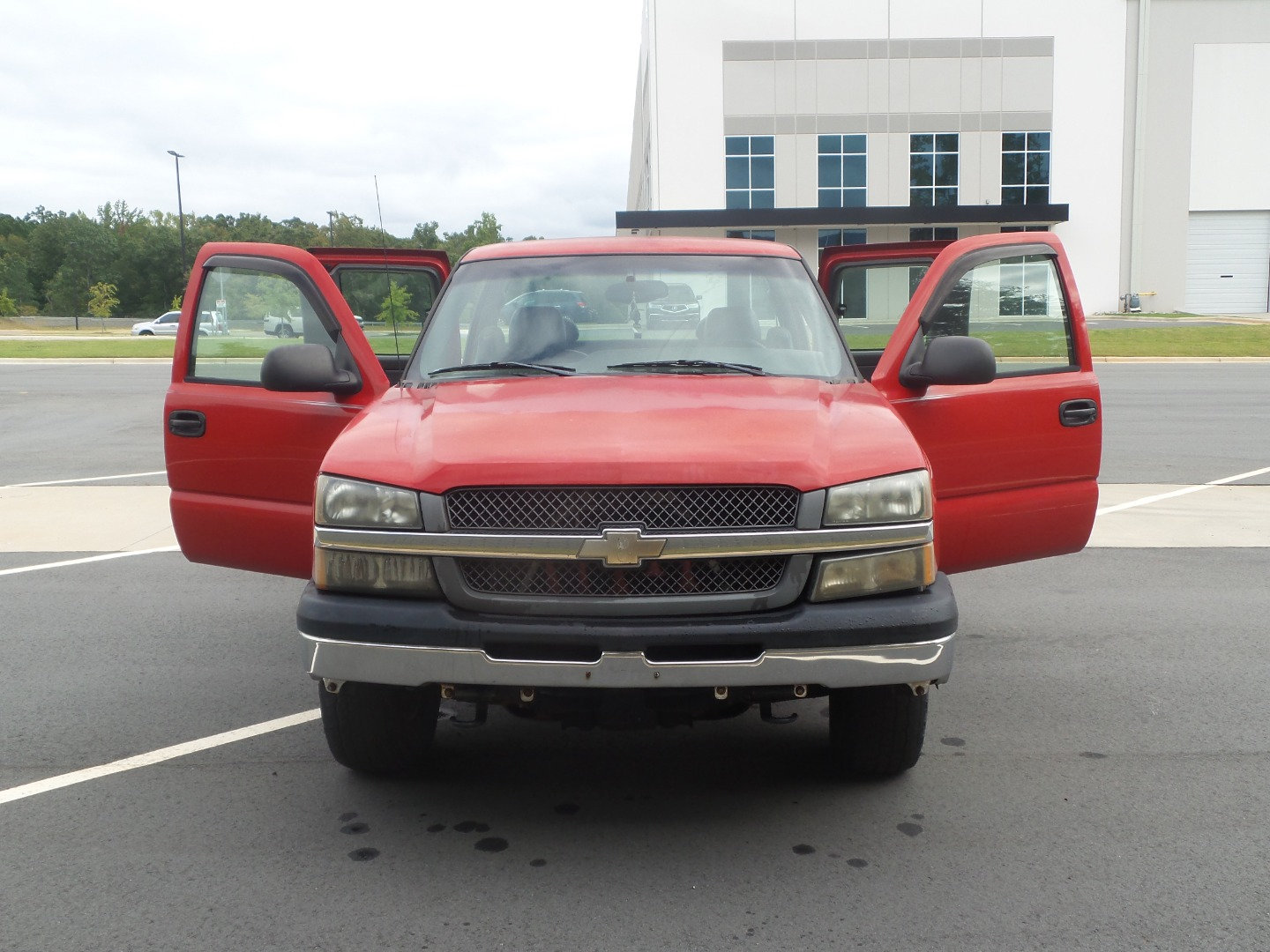 Used 2004 Chevrolet Silverado 1500 W/T AWD/4WD image 23