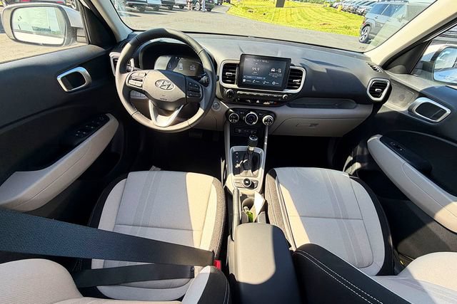 New 2026 Hyundai Venue SEL FWD image 10