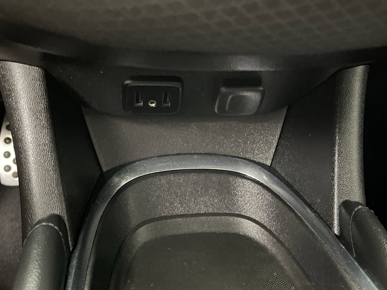 Used 2016 Chevrolet Malibu LT FWD image 20