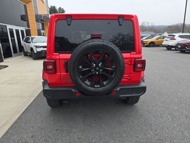 Certified 2025 Jeep Wrangler Unlimited Sahara image 5