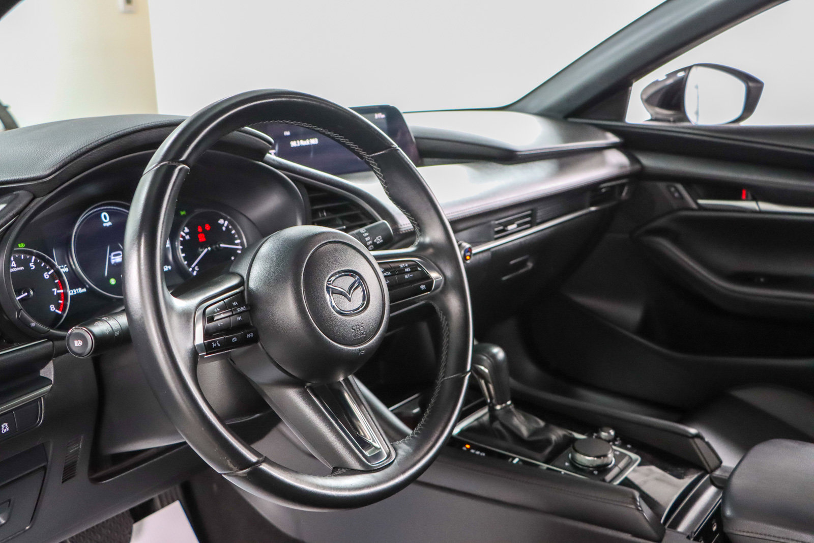 Used 2024 MAZDA MAZDA3 s image 22