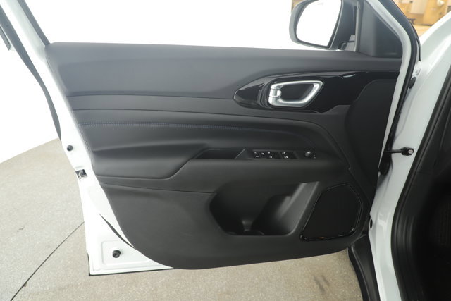 New 2026 Jeep Compass Latitude image 22